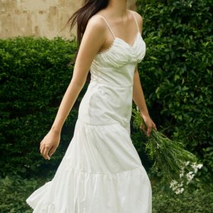 Đầm dài xếp tầng phối chân ren