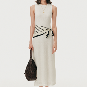 Đầm dài dáng suông mặt dệt lỗ